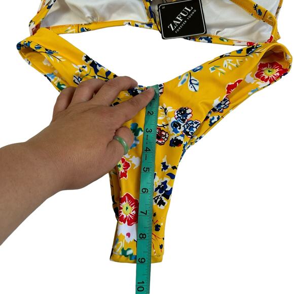 NWT Zaful Yellow Floral Brazilian Cheeky Triangle Bikini Size 6 US Medium - Picture 10 of 10
